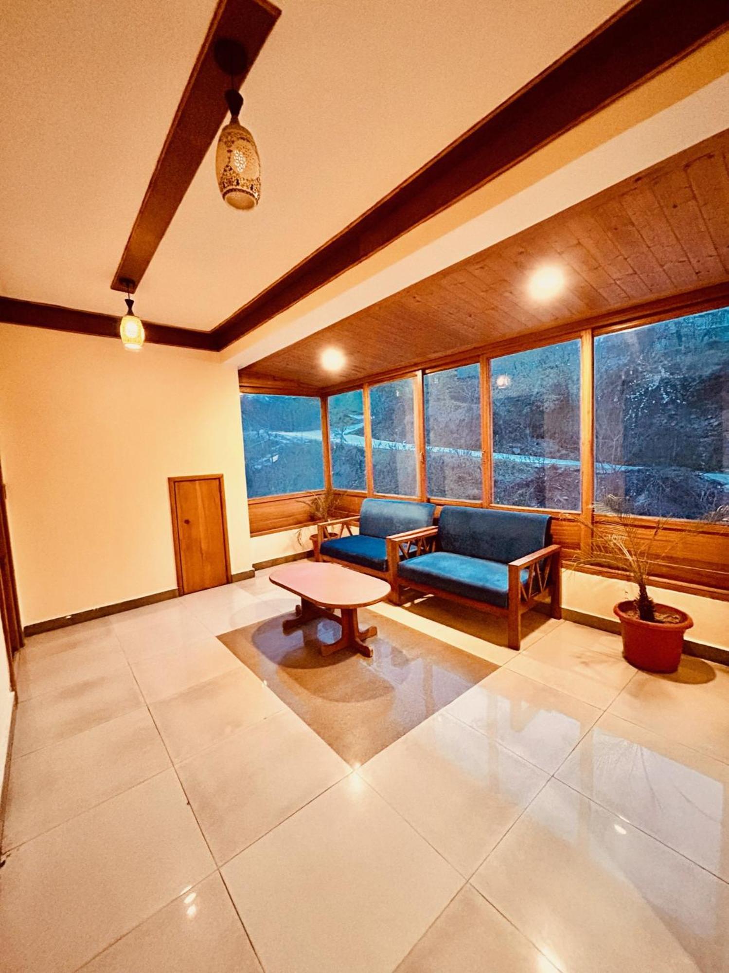 Tanglewood Villa Manāli Kültér fotó