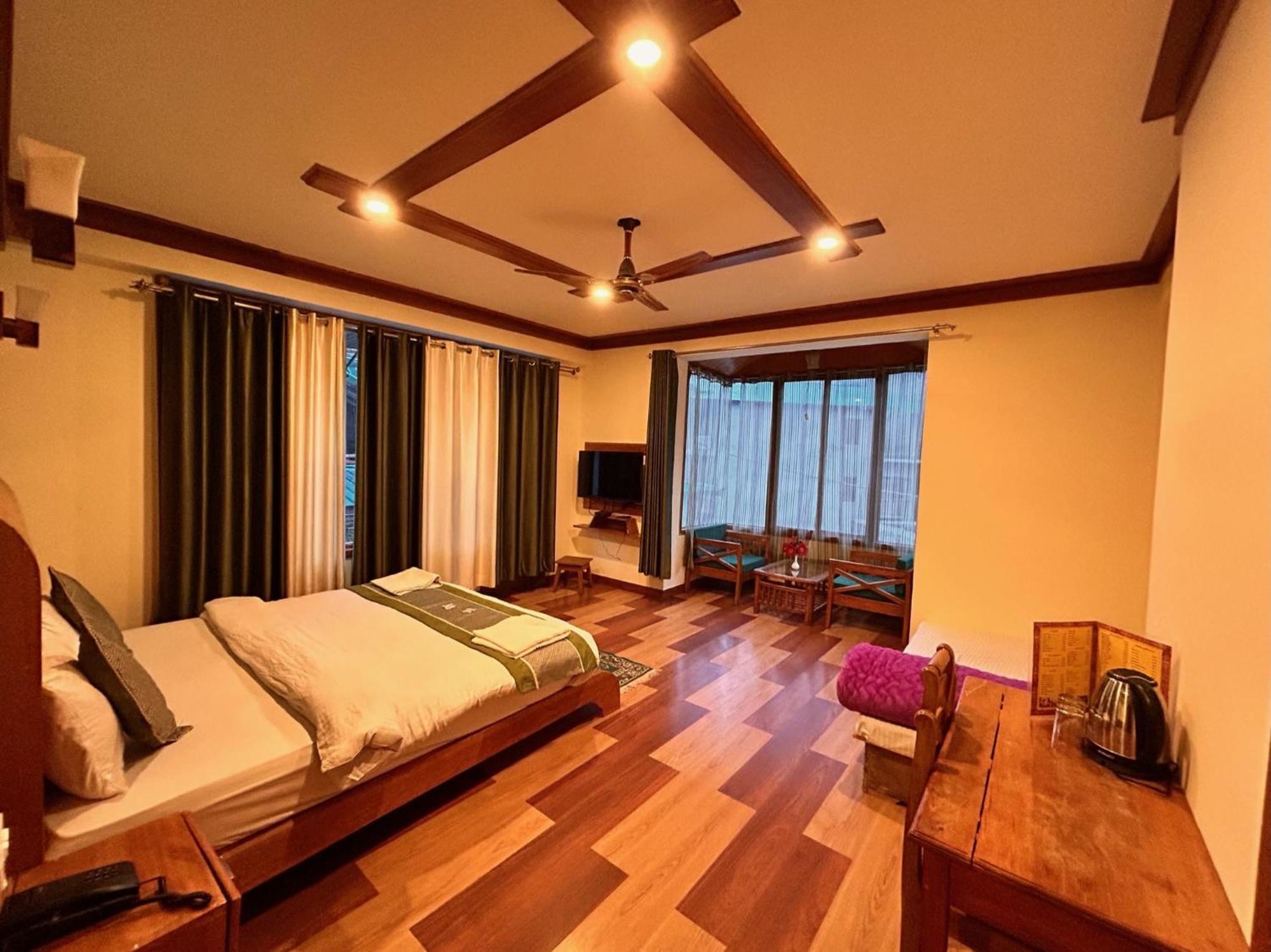 Tanglewood Villa Manāli Kültér fotó